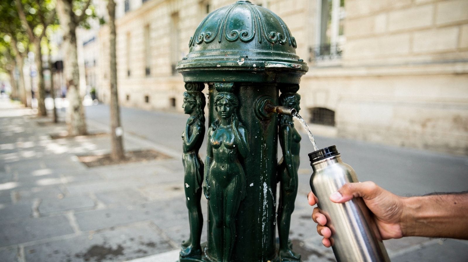 ¿Se puede beber agua del grifo en París?