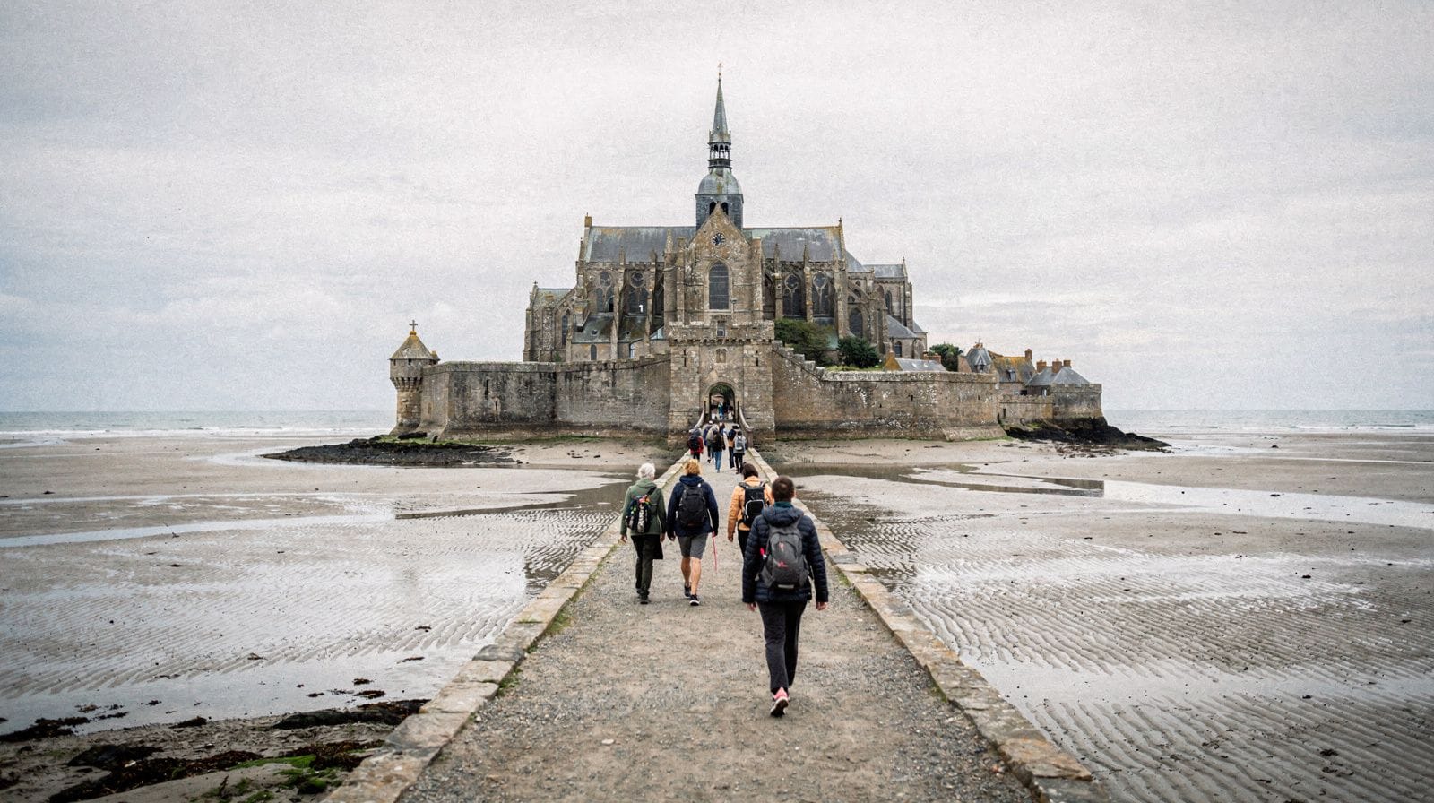 ¿Se puede visitar el Mont-Saint-Michel en un día desde París?