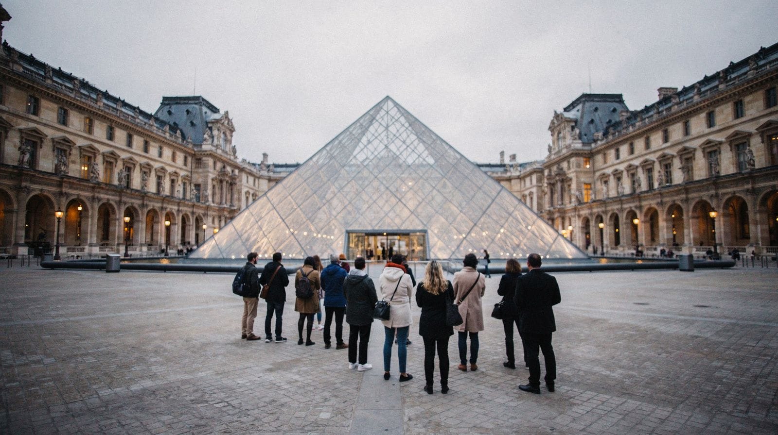¿Hay que reservar el Louvre con antelación?