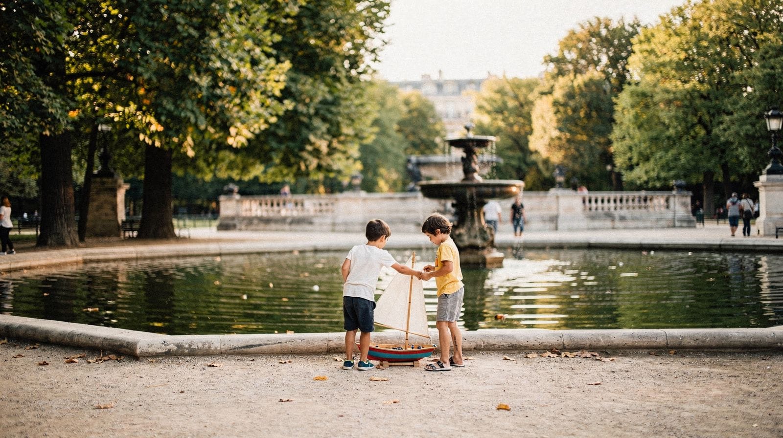 Vier Tage Paris mit Kindern: Eiffelturm, Seine-Kreuzfahrt und Disneyland